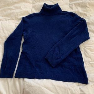 Turtle Neck Sweater (Feels like cashmere)